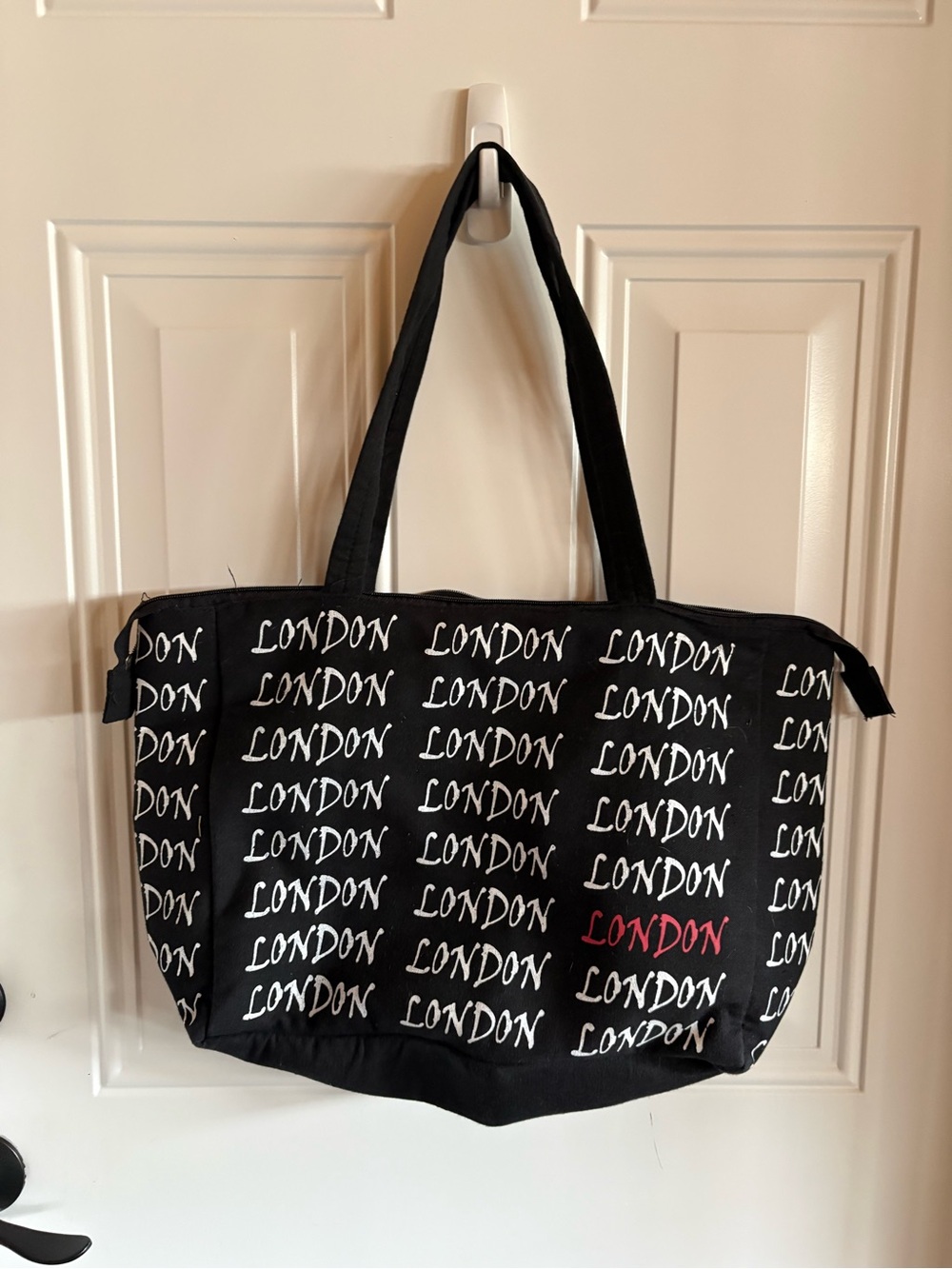 London Travel Tote Bag Black White Shoulder Bag Weekender Zip Carryall